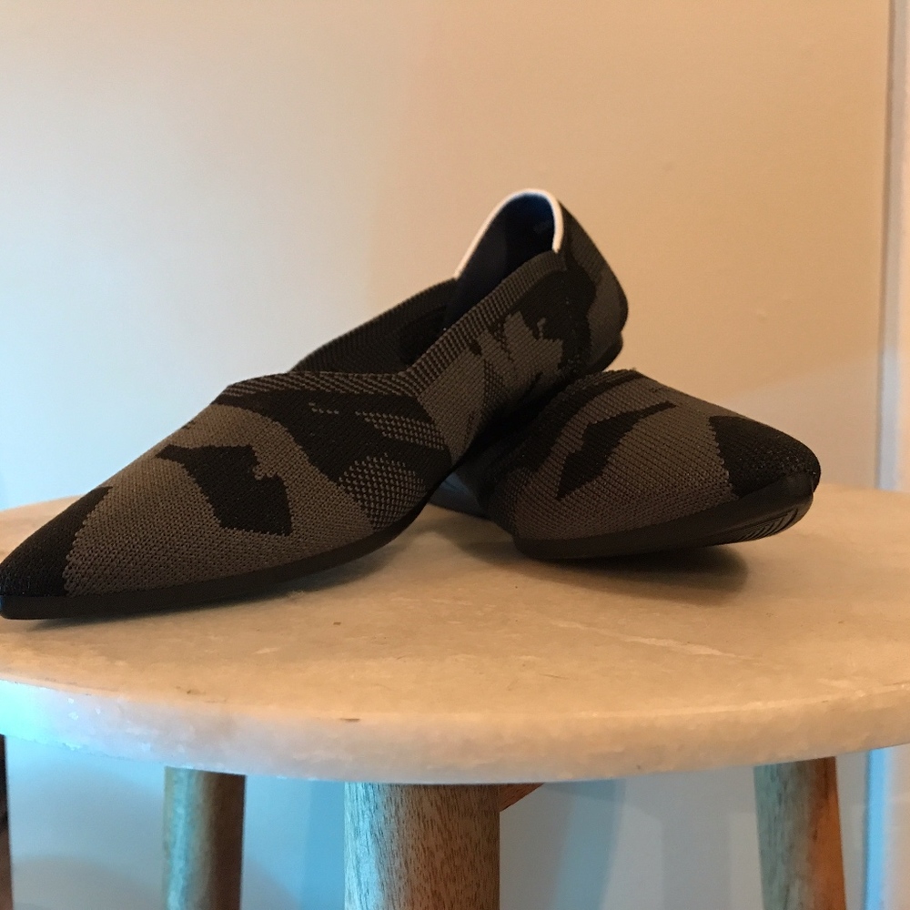 Woman By Projects Pointy Shoes Camo Size 7.5  / 8